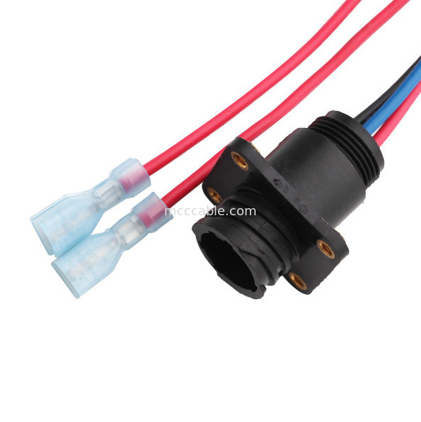 6 पिन 100 मिमी लंबाई वायर हार्नेस असेंबली Molex 1722582106 से 4 पिन TE 208130-1