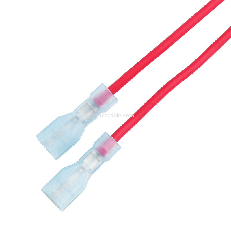 6 पिन 100 मिमी लंबाई वायर हार्नेस असेंबली Molex 1722582106 से 4 पिन TE 208130-1