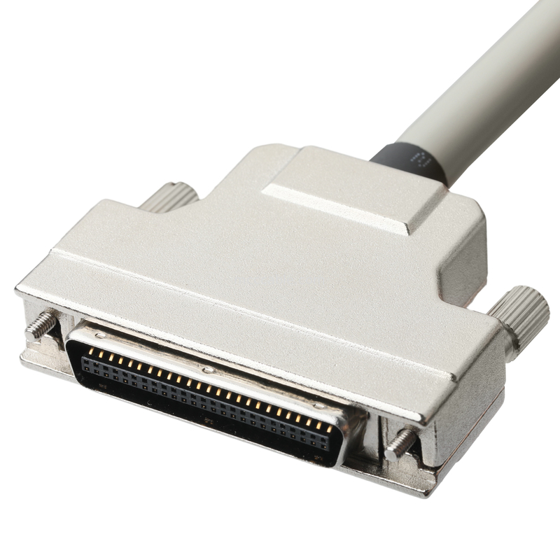Hd D Sub Db50 केस जस्ता मिश्र धातु निकेल लेपित D-Sub Mdr प्लग Od 90mm